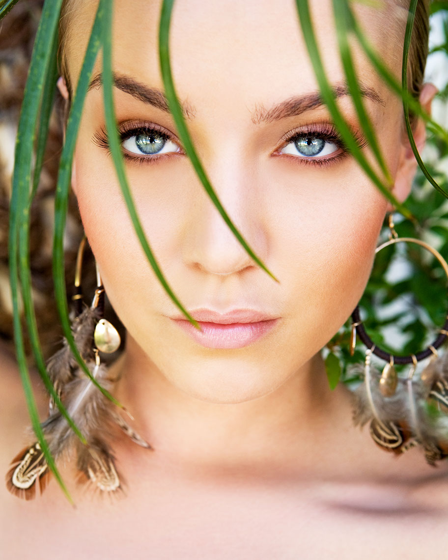 Photography-Portraits_Blue green eyes portrait-Kevin Schmitz