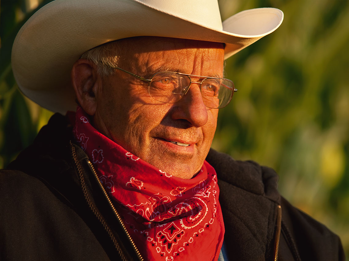 Photography-Portraits_Elderly farmer-Kevin Schmitz