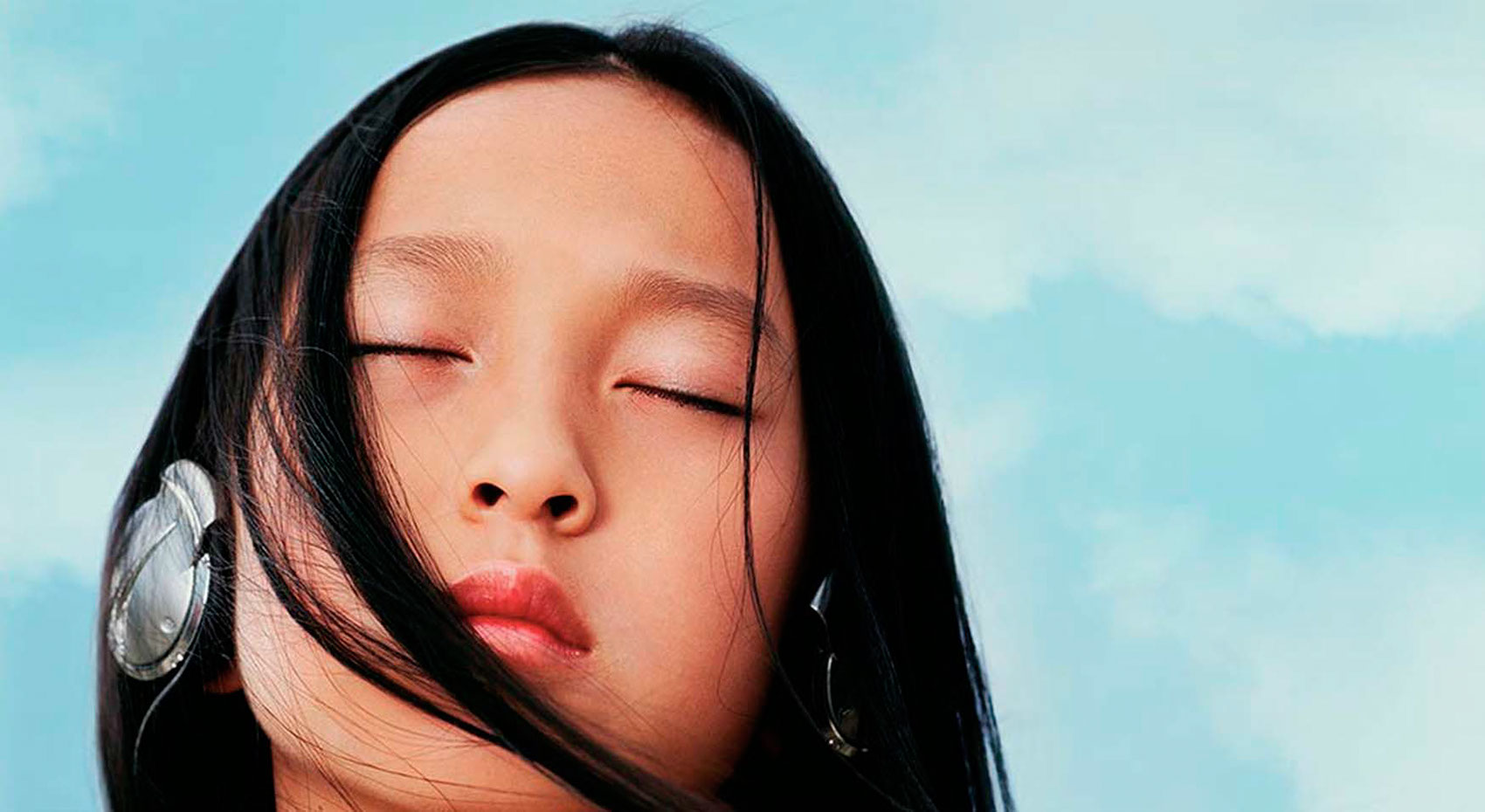 Photography_Children Teens_Asian girl in headphones-Tony Garcia